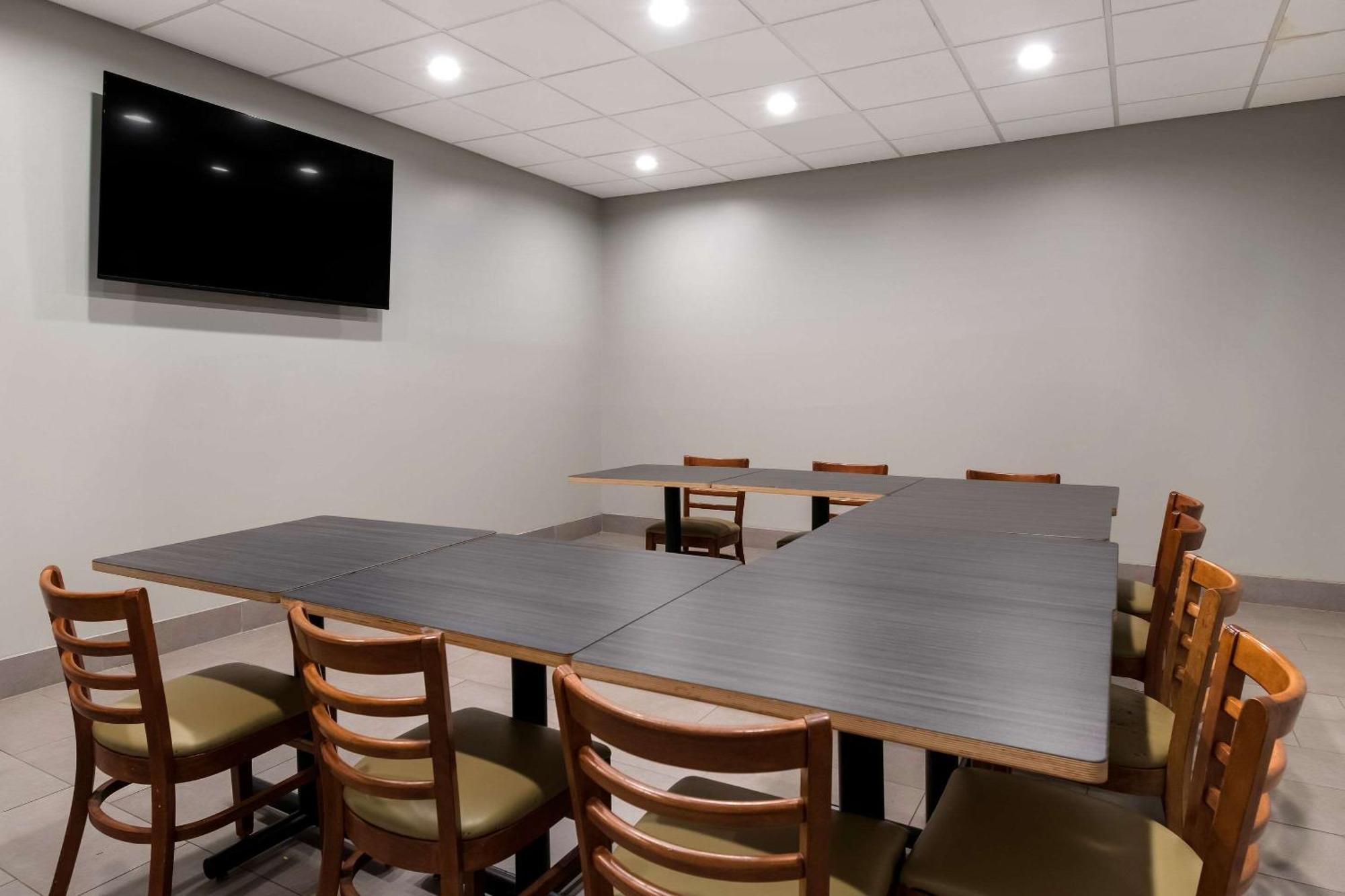 Country Inn & Suites By Radisson, Harrisburg Northeast - Hershey Екстериор снимка