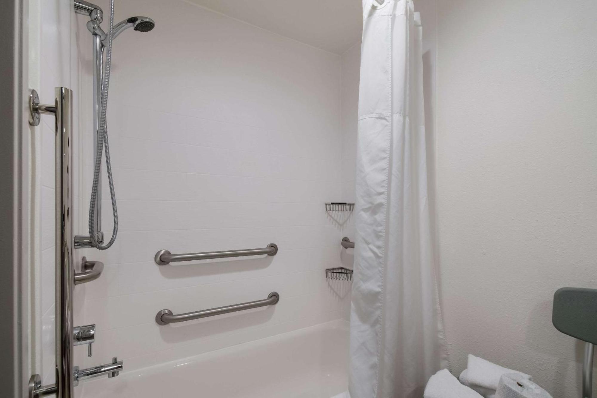 Country Inn & Suites By Radisson, Harrisburg Northeast - Hershey Екстериор снимка