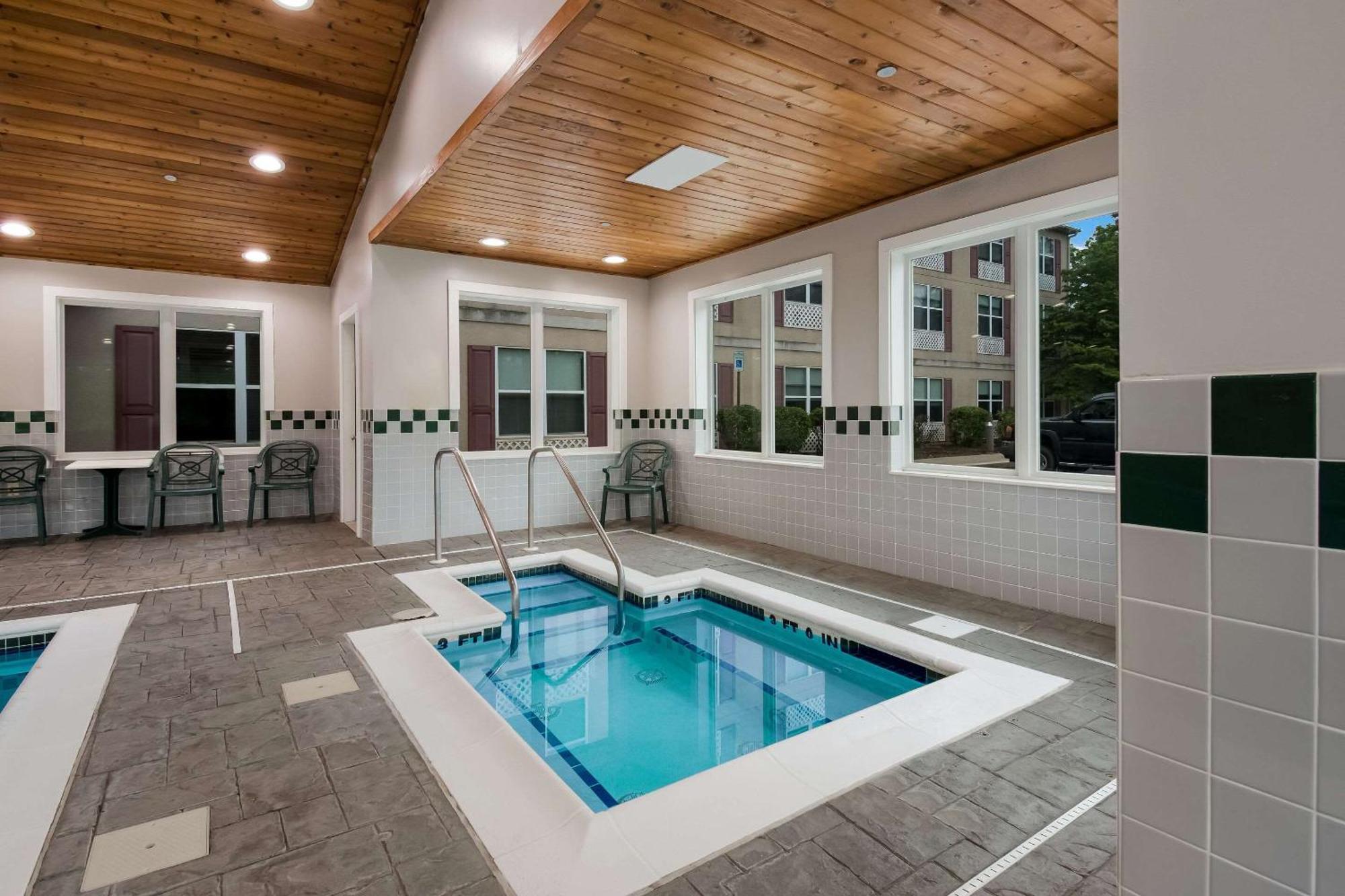 Country Inn & Suites By Radisson, Harrisburg Northeast - Hershey Екстериор снимка