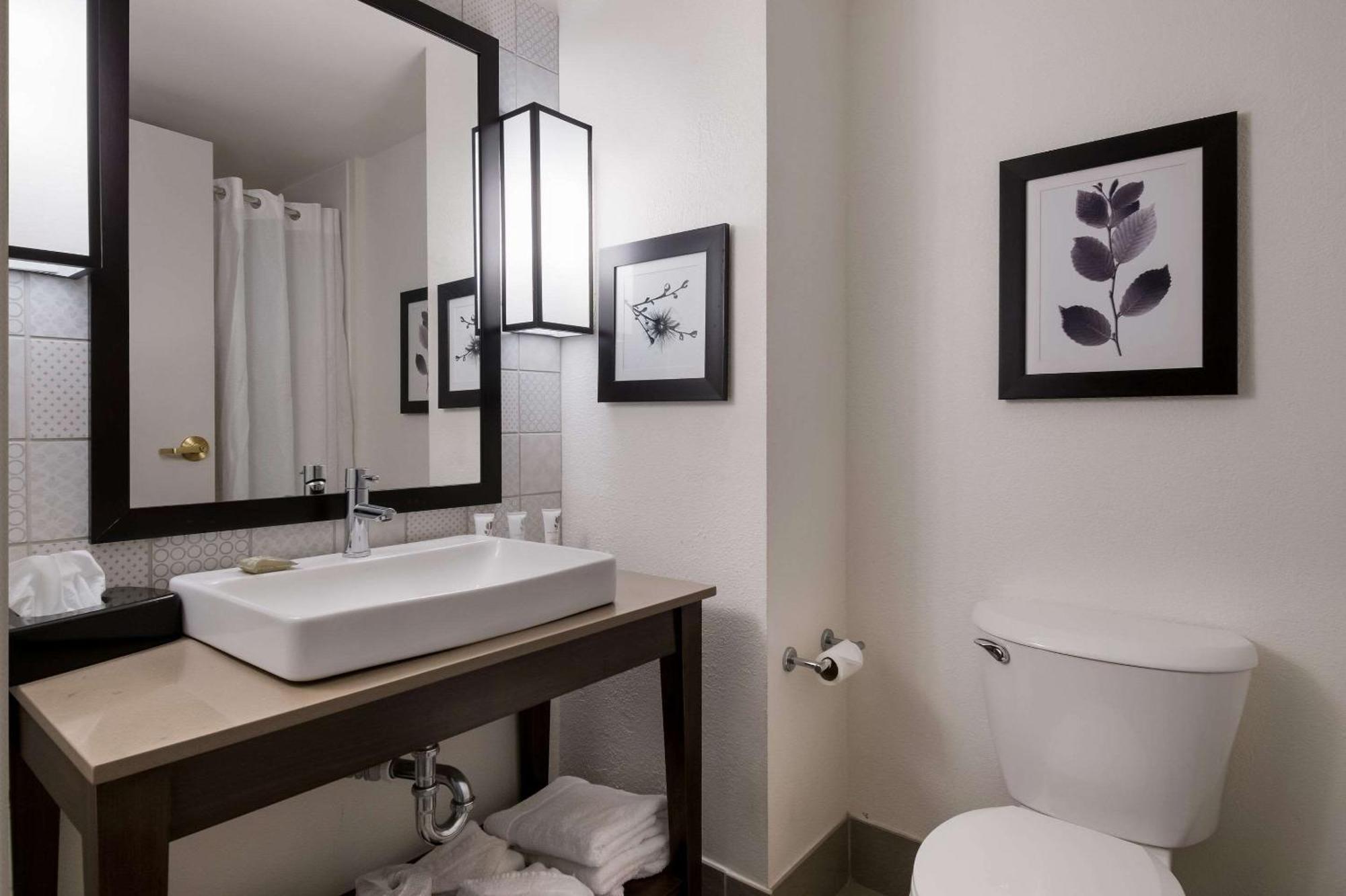 Country Inn & Suites By Radisson, Harrisburg Northeast - Hershey Екстериор снимка